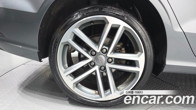 Audi A3 40 TFSI 8V - фото 4