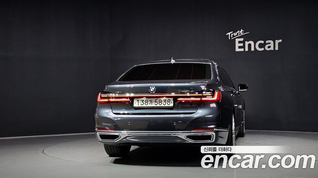 BMW 7 Series G11 740Ld xDrive Design Pure Excellence - фото 3