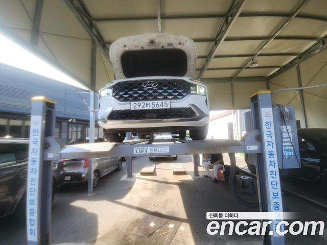 Hyundai Santafe New Diesel 2.2 4WD Calligraphy - фото 0