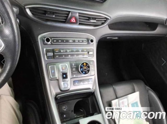Hyundai Santafe New Diesel 2.2 4WD Calligraphy - фото 4