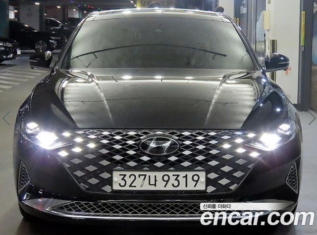 Hyundai Grandeur New IG 2.5 Calligraphy - фото 1