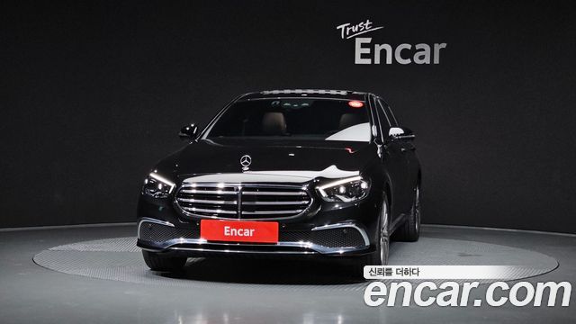 Mercedes-Benz E-Class W213 E300e 4MATIC Exclusive - фото 2