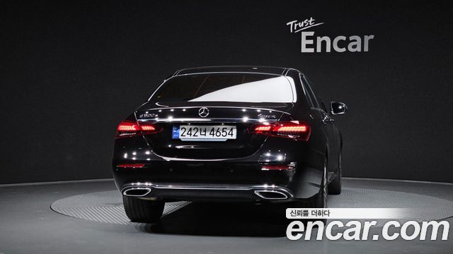 Mercedes-Benz E-Class W213 E300e 4MATIC Exclusive - фото 3
