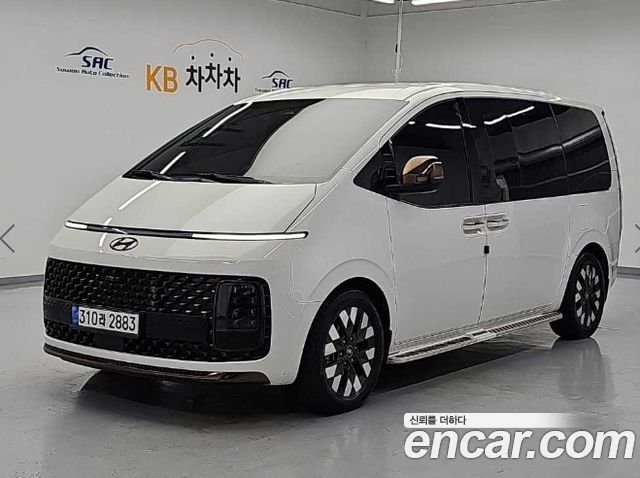 Hyundai Staria 4WD Lounge 9-Seater Inspiration - фото 1