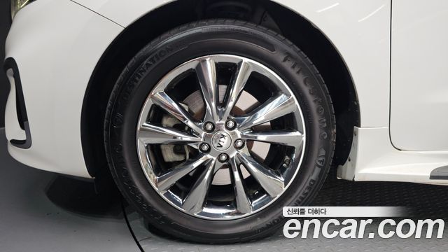 Kia Carnival New 9-Seater Noblesse Special - фото 4