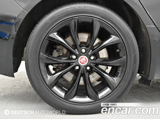 Jaguar XF X260 20d Portfolio AWD - фото 4