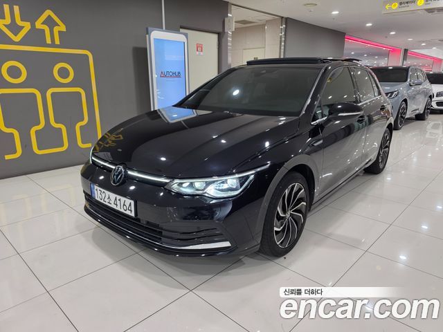 Volkswagen Golf 8-го поколения 2.0 TDI Prestige - фото 0