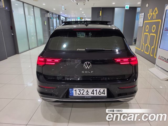 Volkswagen Golf 8-го поколения 2.0 TDI Prestige - фото 3