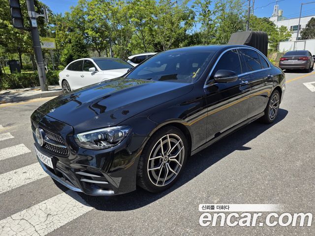 Mercedes-Benz E-Class W213 E220d 4MATIC AMG Line - фото 2