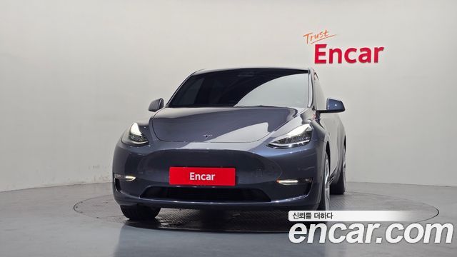 Tesla Model Y Long Range AWD - фото 2
