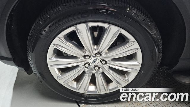 Ford Explorer 6-го поколения 2.3 LimIted 4WD - фото 4