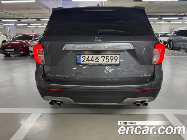 Ford Explorer 6-го поколения 3.0 Platinum 4WD - фото 3