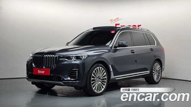 BMW X7 G07 xDrive 40i Design Pure Excellence 6-Seater - фото 0