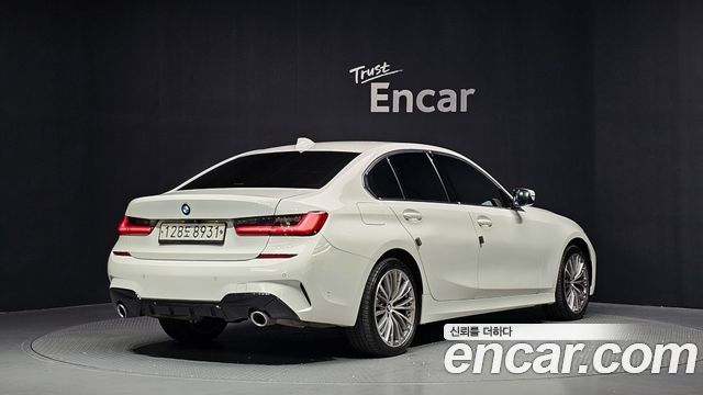 BMW 3 Series G20 320d Luxury - фото 1