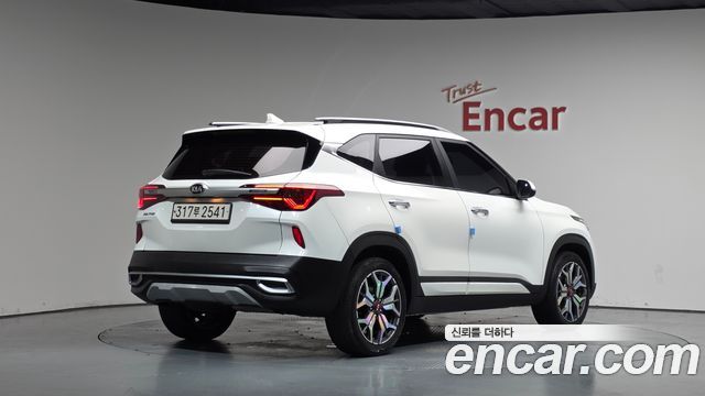 Kia Seltos Diesel 1.6 2WD Signature - фото 1