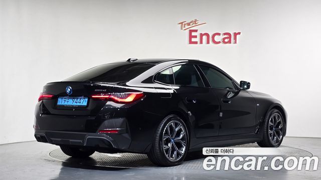 BMW i4 eDrive40 M Sports Pro - фото 1