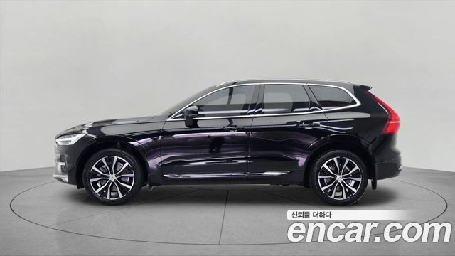 Volvo XC60 2-го поколения B6 Ultimate Bright - фото 2