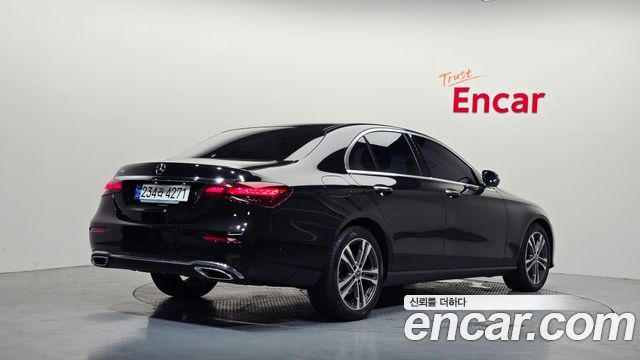 Mercedes-Benz E-Class W213 E250 Avantgarde - фото 1