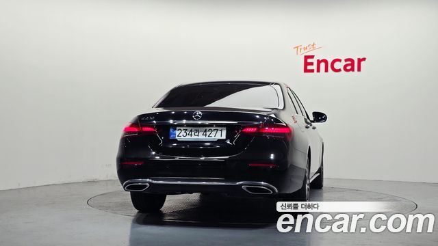 Mercedes-Benz E-Class W213 E250 Avantgarde - фото 3