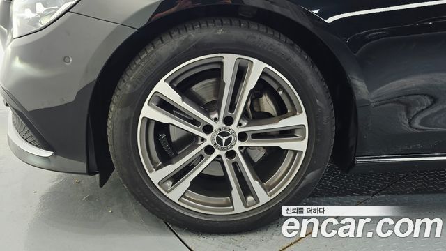 Mercedes-Benz E-Class W213 E250 Avantgarde - фото 4