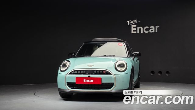 Mini Cooper S 4-го поколения 5 Door Favoured - фото 2
