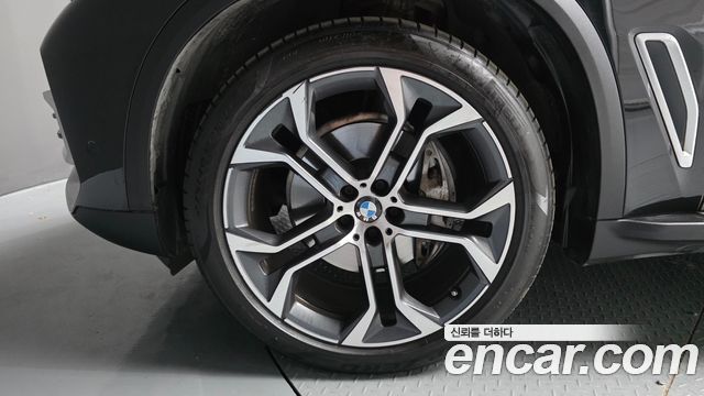 BMW X5 G05 xDrive 30d xLine - фото 4
