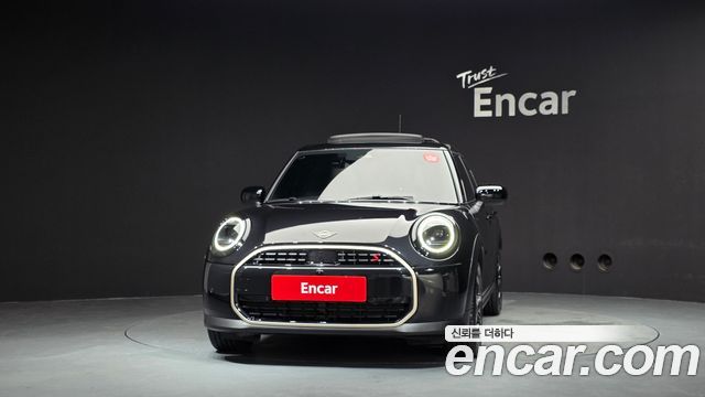 Mini Cooper S 4-го поколения 5 Door Favoured - фото 2