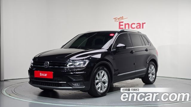 Volkswagen Tiguan 2-го поколения 2.0 TDI Premium - фото 0