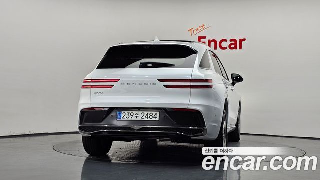 Genesis GV70 2.5T Gasoline 2WD - фото 2