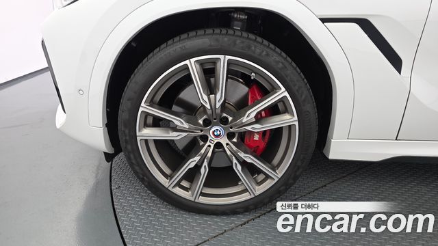 BMW X6 G06 M50i - фото 4