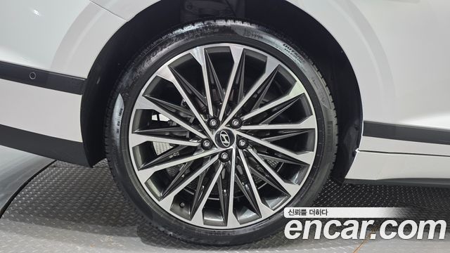Hyundai Grandeur GN7, гибрид Calligraphy - фото 4
