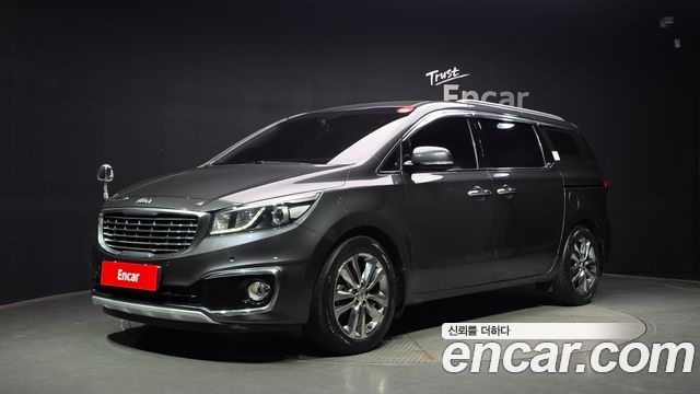 Kia Carnival All New 7-seater Limousine VIP - фото 0