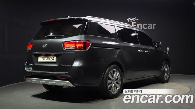 Kia Carnival All New 7-seater Limousine VIP - фото 1