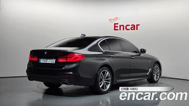 BMW 5 Series G30 530i xDrive M Sport Package Plus - фото 1
