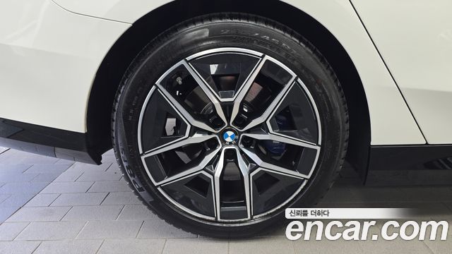 BMW 5 Series G60 520i M Sport - фото 4