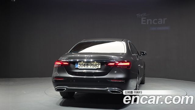 Mercedes-Benz E-Class W213 E350 4MATIC Avantgarde - фото 3