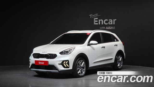 Kia Niro New 1.6 HEV Signature - фото 0