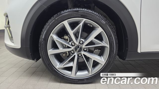 Kia Niro New 1.6 HEV Signature - фото 4