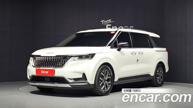 Kia Carnival 4-го поколения 9-Seater Signature - фото 0