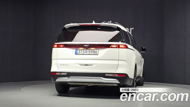 Kia Carnival 4-го поколения 9-Seater Signature - фото 3