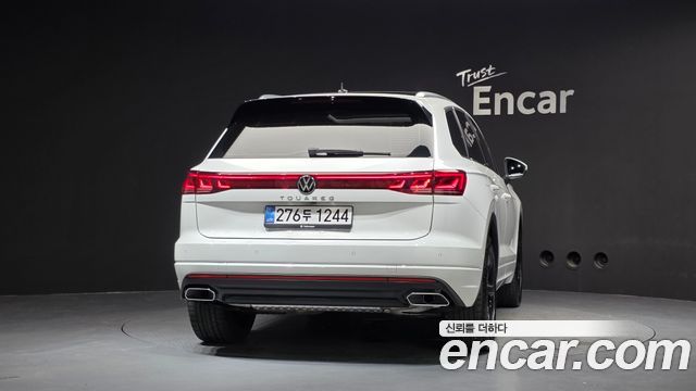 Volkswagen Touareg 3-го поколения 3.0 TDI Prestige - фото 3