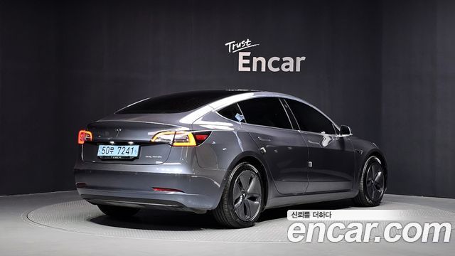 Tesla Model 3 Long Range AWD - фото 1