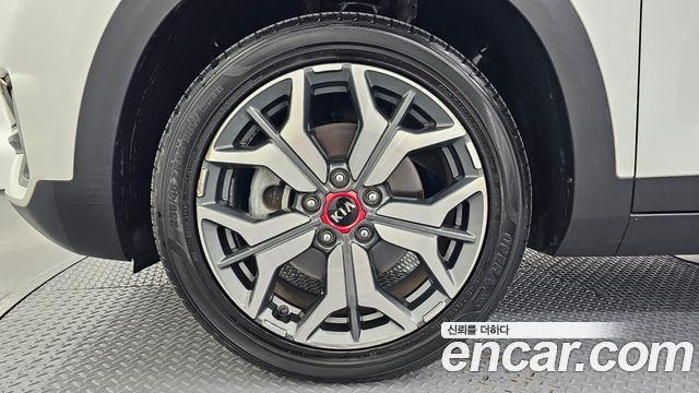 Kia Seltos Gasoline 1.6 Turbo 2WD Signature - фото 3