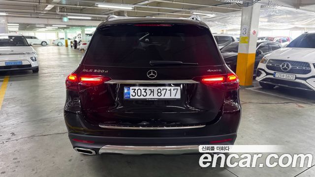 Mercedes-Benz GLE-Class W167 GLE300d 4MATIC - фото 3