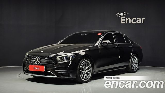 Mercedes-Benz E-Class W213 E220d 4MATIC AMG Line - фото 0