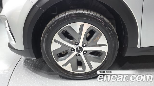 Kia Niro Plus Air - фото 4