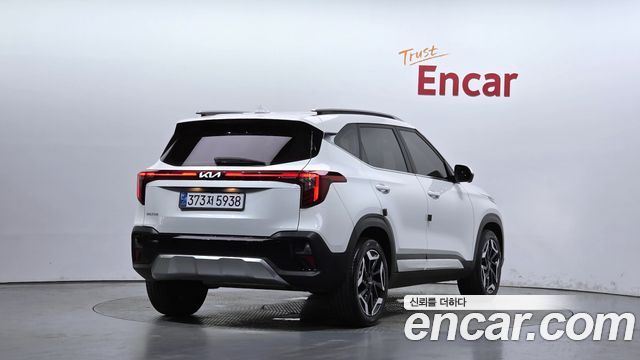 Kia Seltos New Gasoline 2.0 2WD Signature - фото 1