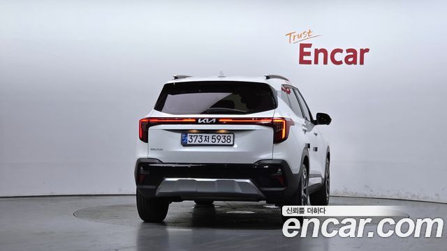 Kia Seltos New Gasoline 2.0 2WD Signature - фото 3