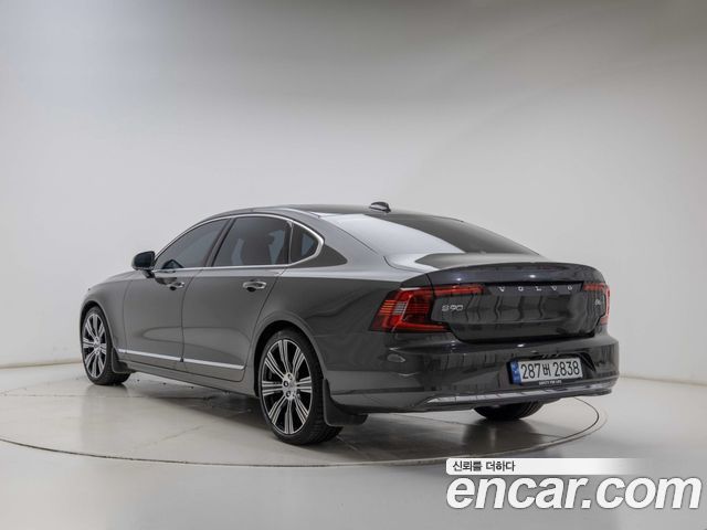 Volvo S90 B6 AWD Ultimate Bright - фото 3