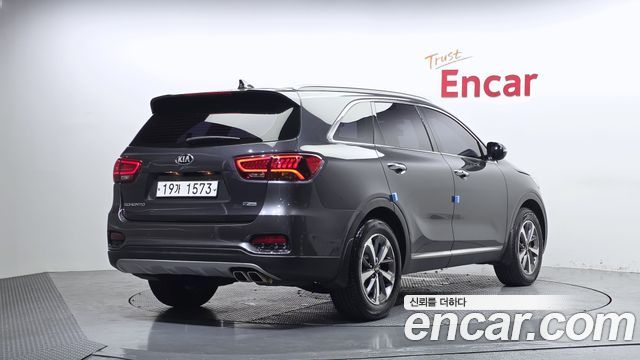 Kia Sorento New Diesel 2.0 2WD Prestige - фото 1